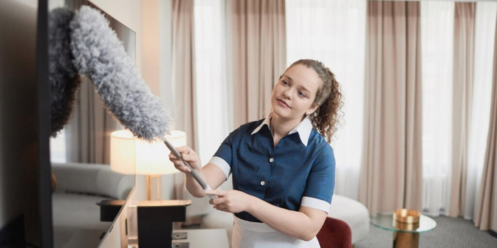 Pros and Cons of Hiring a Maid Service